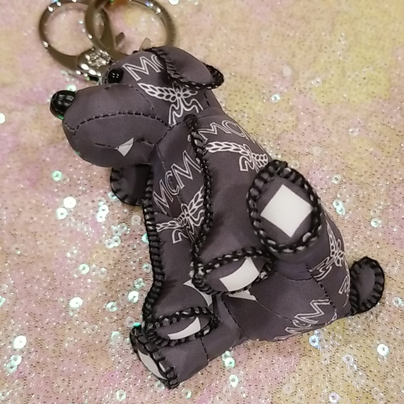 MCM Puppy Dog Keychain - Picture 5 of 11